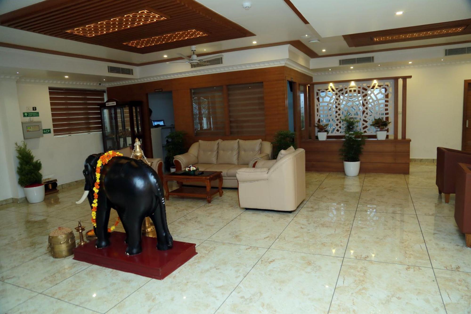 Hotel Savera Park Thrissur Exterior foto